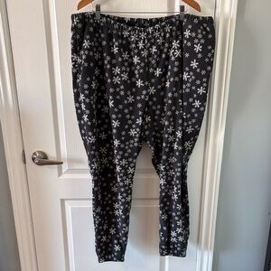 Old Navy grey and White Patterned pyjama Pants